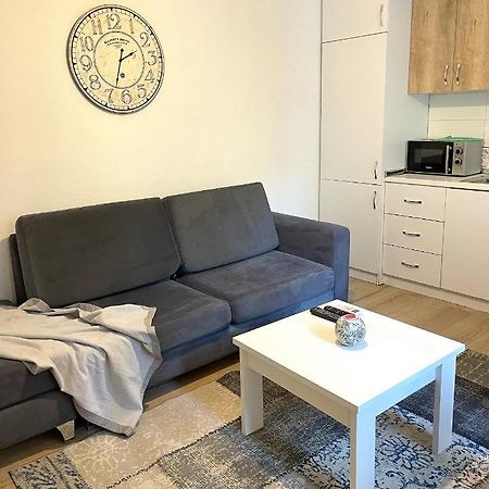 Apartment In The New Bazaar Of Tirana - Hana Blu Экстерьер фото